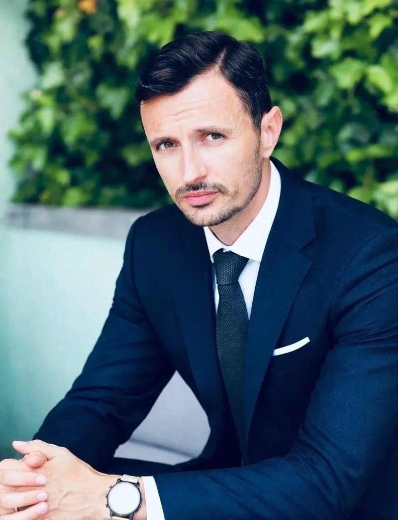 Dorjan Braho, Gründer von Starterhelfer